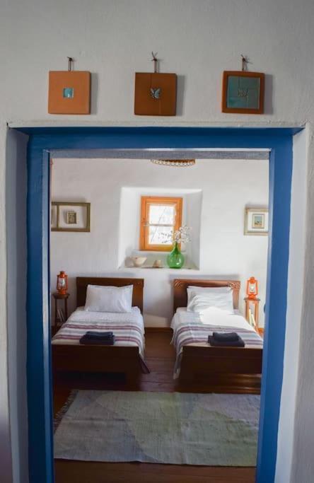 Το Πάνω Σπίτι Της Μαριάνθης Villa Márpissa Екстериор снимка